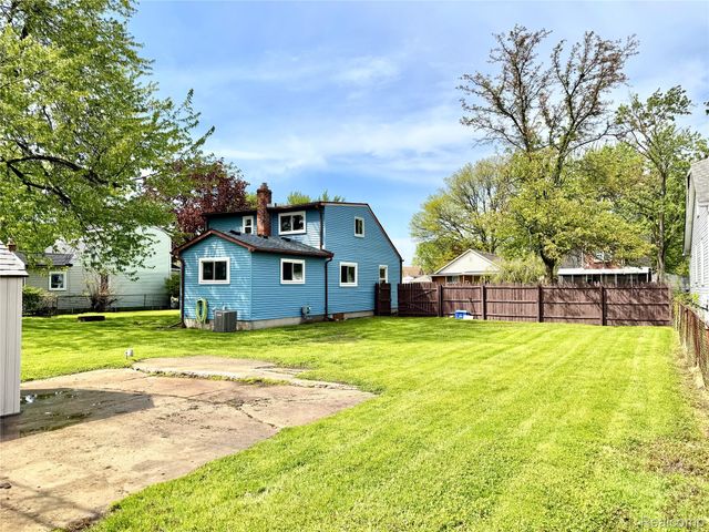 21732 Rosedale Street, St. Clair Shores, MI 48080