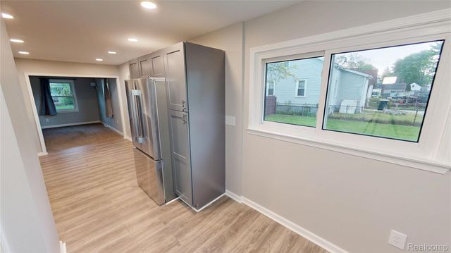 21732 Rosedale Street, St. Clair Shores, MI 48080