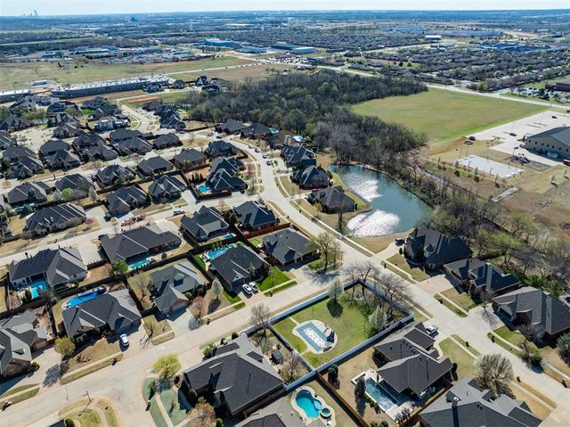 421 War Eagle Lane, Yukon, OK 73099