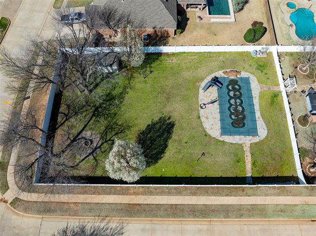 421 War Eagle Lane, Yukon, OK 73099