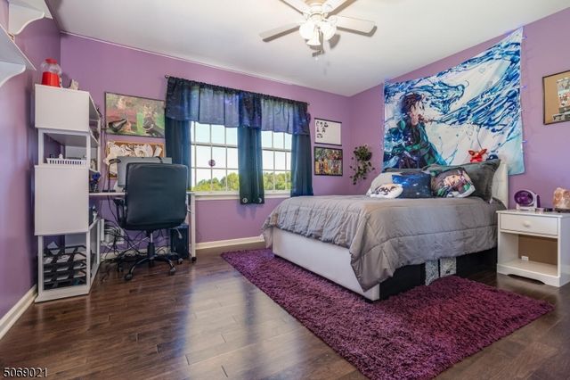 3 Berkshire Way, Holland Twp., NJ 08848