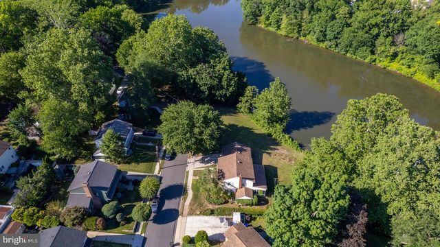 146 N MAPLE ST, Woodbury, NJ 08096