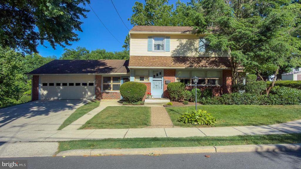 146 N MAPLE ST, Woodbury, NJ 08096