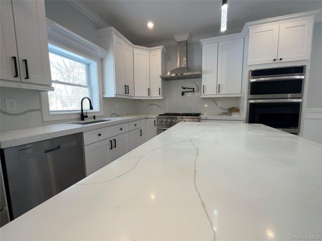 89 B Mt Sinai Coram Road, Coram, NY 11727