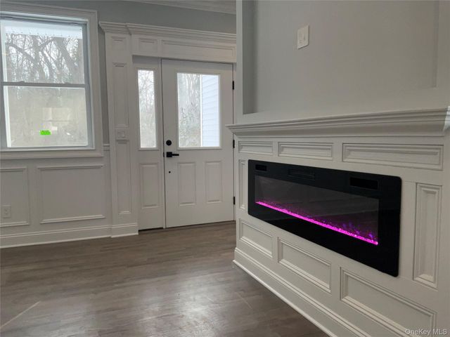 89 B Mt Sinai Coram Road, Coram, NY 11727