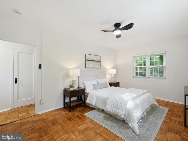 1661 PRESTON RD, Alexandria, VA 22302