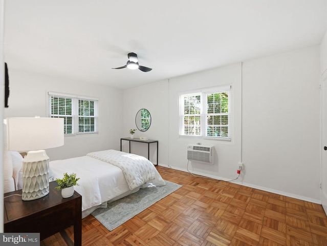1661 PRESTON RD, Alexandria, VA 22302