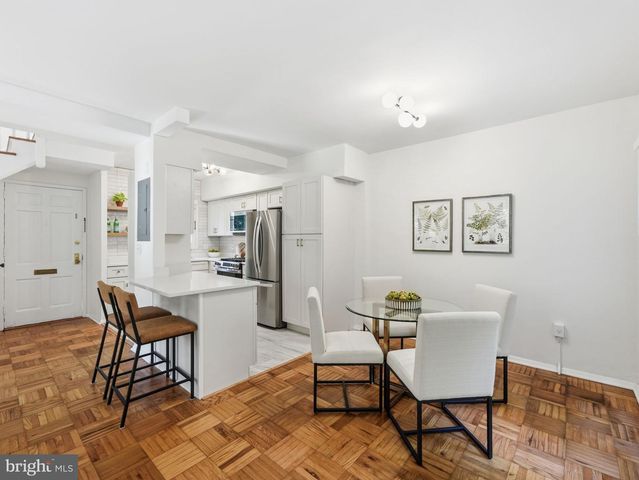 1661 PRESTON RD, Alexandria, VA 22302