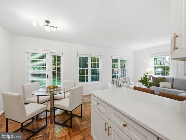 1661 PRESTON RD, Alexandria, VA 22302