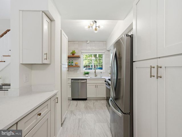1661 PRESTON RD, Alexandria, VA 22302