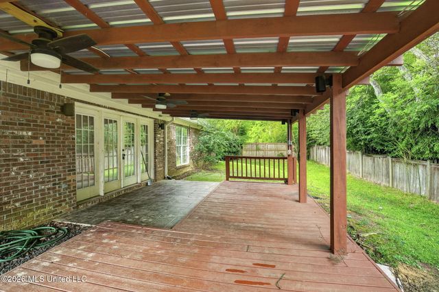 668 Hazelton Drive, Madison, MS 39110