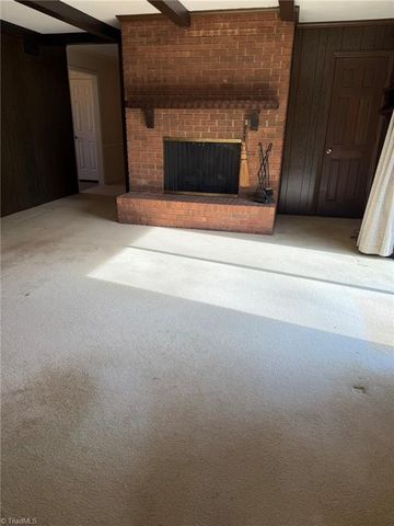 170 Hearthside Drive, Winston-salem, NC 27104