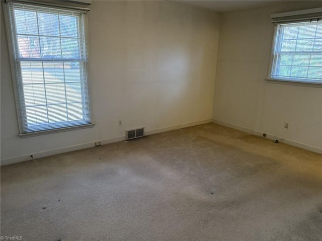 170 Hearthside Drive, Winston-salem, NC 27104