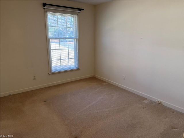 170 Hearthside Drive, Winston-salem, NC 27104