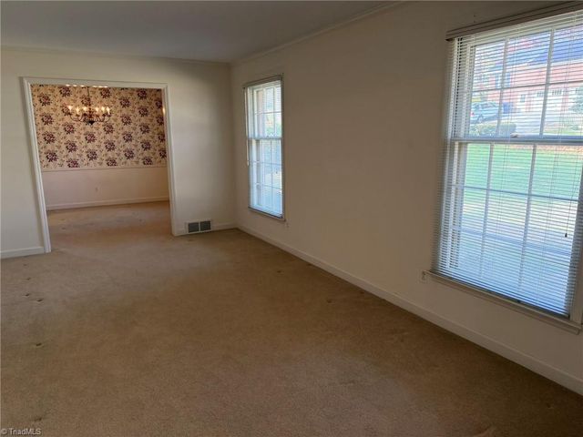 170 Hearthside Drive, Winston-salem, NC 27104