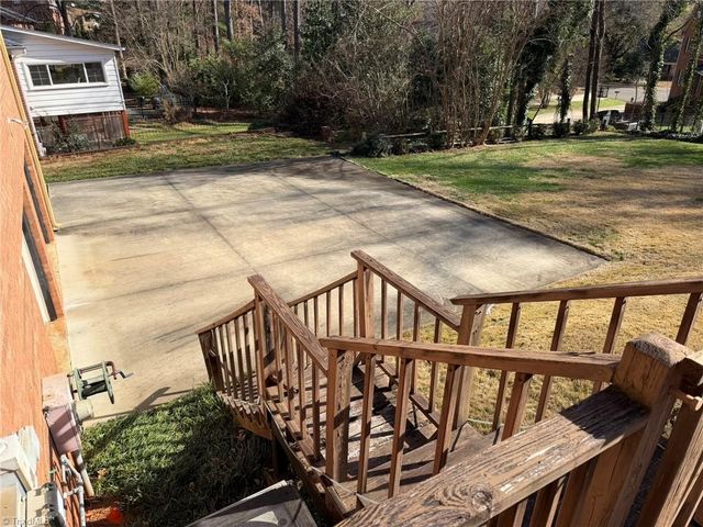 170 Hearthside Drive, Winston-salem, NC 27104