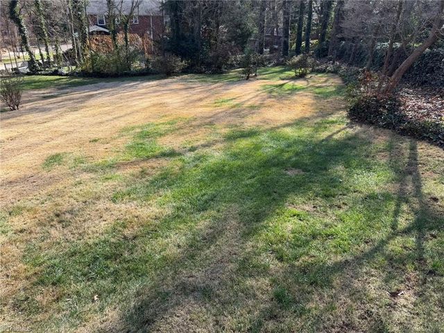 170 Hearthside Drive, Winston-salem, NC 27104