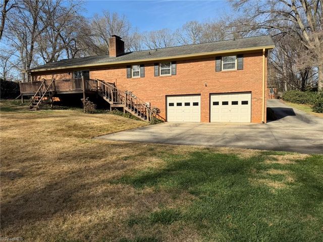 170 Hearthside Drive, Winston-salem, NC 27104