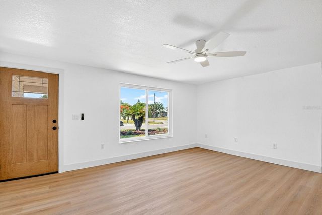 6306 37TH AVENUE W, Bradenton, FL 34209
