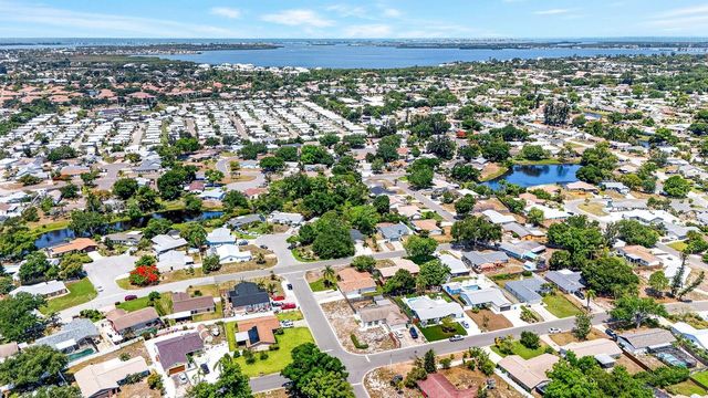 6306 37TH AVENUE W, Bradenton, FL 34209
