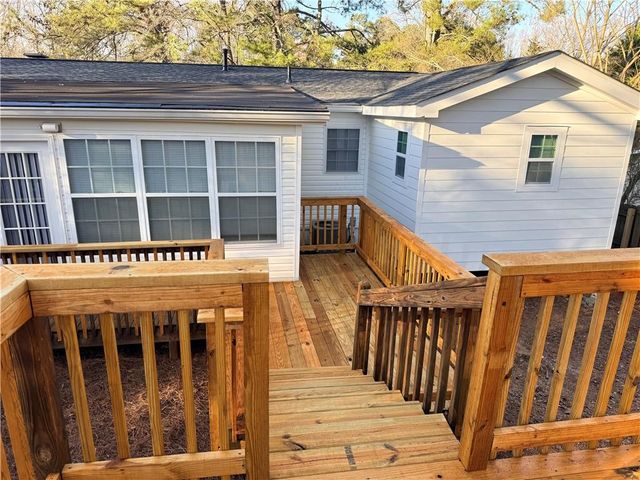 1406 Sycamore NW Drive, Kennesaw, GA 30152