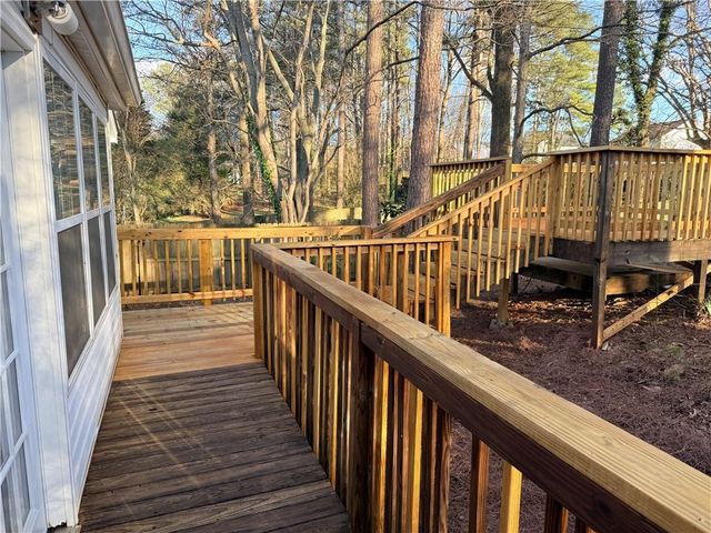 1406 Sycamore NW Drive, Kennesaw, GA 30152