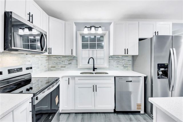 1406 Sycamore NW Drive, Kennesaw, GA 30152