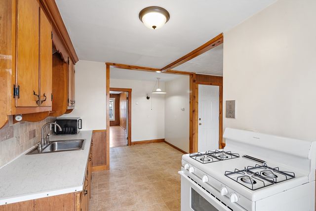 2 Sutherland St. 3, Lowell, MA 01850