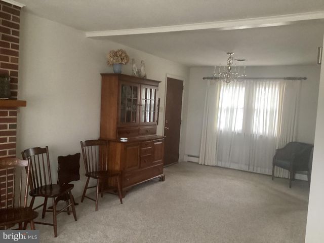 4605 SURREY RD, Harrisburg, PA 17109