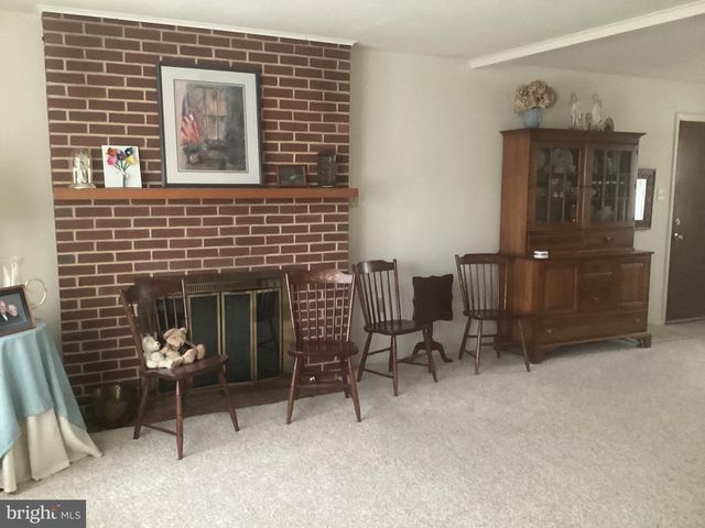 4605 SURREY RD, Harrisburg, PA 17109