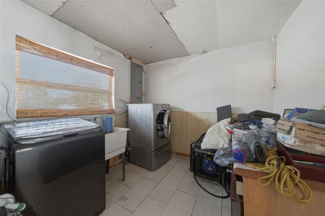 2327 AMBROSE LANE, Port Charlotte, FL 33952