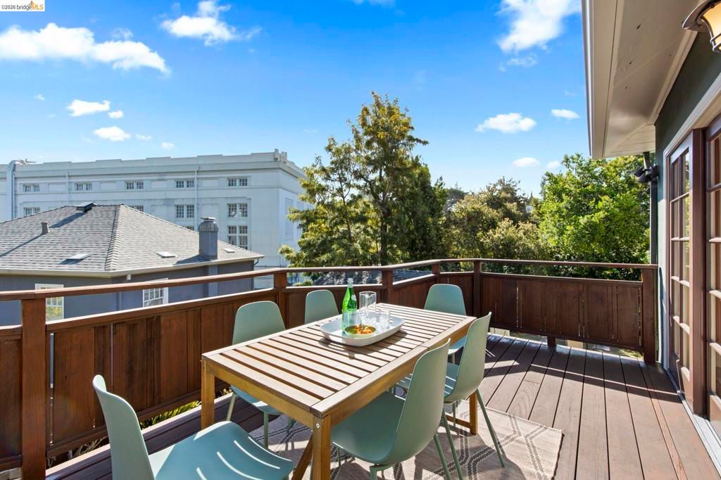 Image 21 of property listing at 958 Alma Place, Oakland, CA 94610