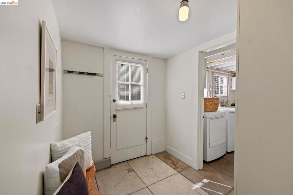 Image 41 of property listing at 958 Alma Place, Oakland, CA 94610