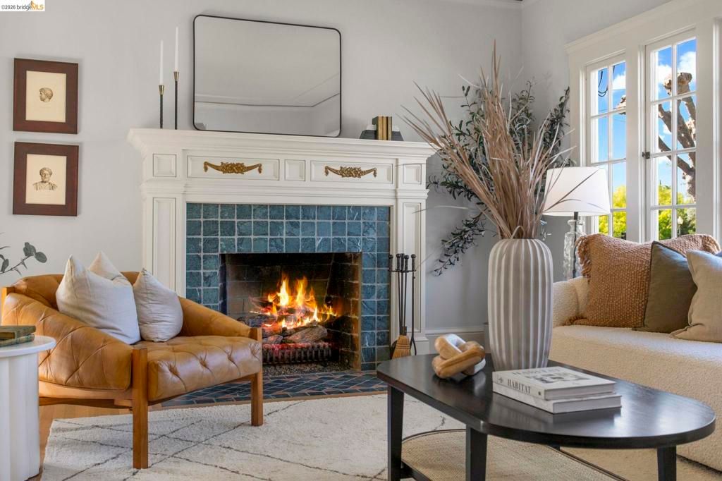 Image 5 of property listing at 958 Alma Place, Oakland, CA 94610