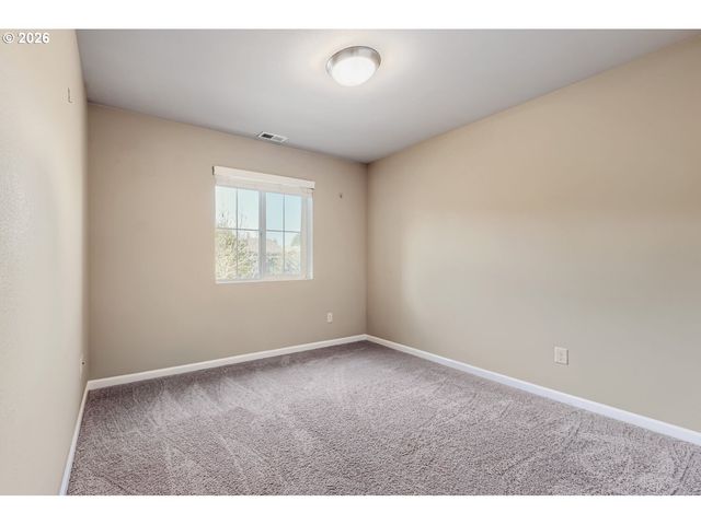3999 Se LONE OAK St, Hillsboro, OR 97123