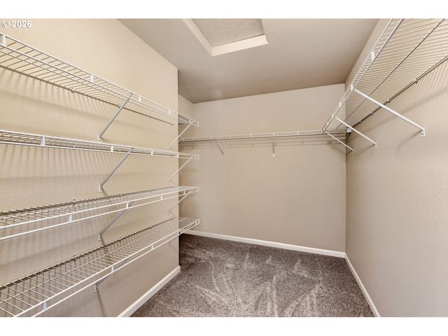 3999 Se LONE OAK St, Hillsboro, OR 97123
