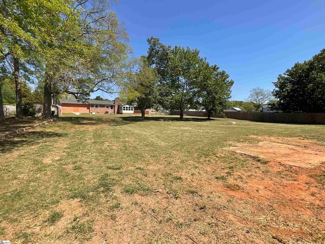 1011 Sheila Avenue, Greer, SC 29651