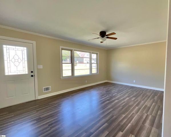 1011 Sheila Avenue, Greer, SC 29651