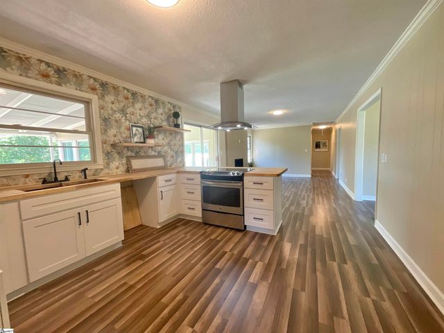 1011 Sheila Avenue, Greer, SC 29651