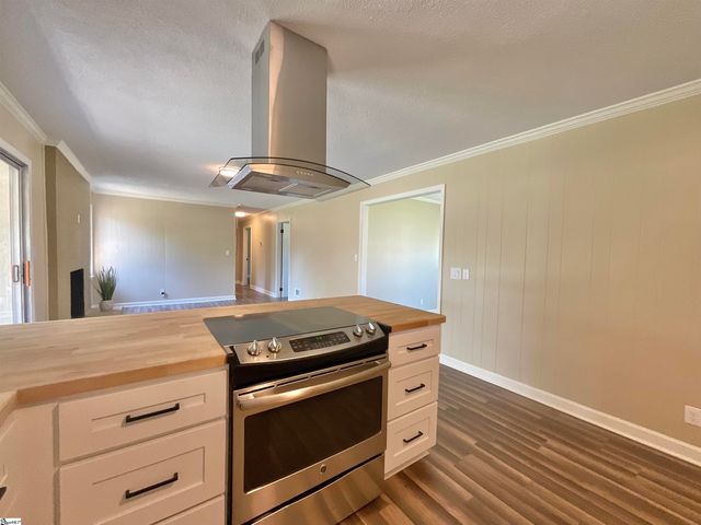 1011 Sheila Avenue, Greer, SC 29651