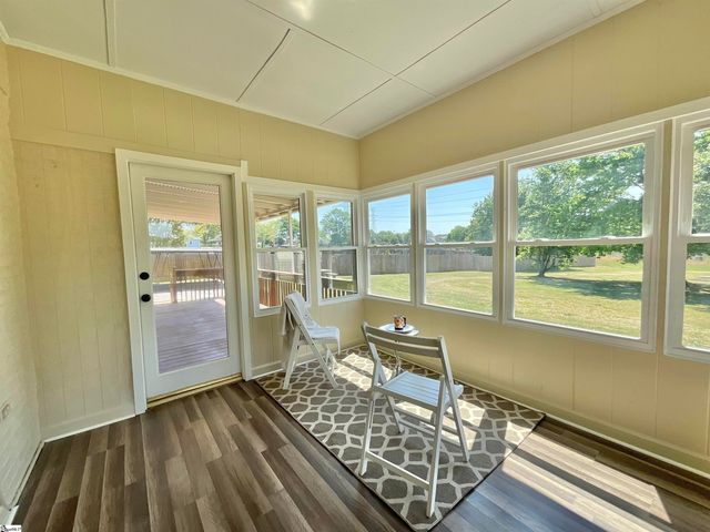 1011 Sheila Avenue, Greer, SC 29651