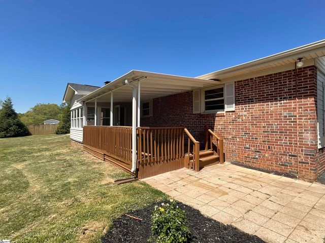 1011 Sheila Avenue, Greer, SC 29651