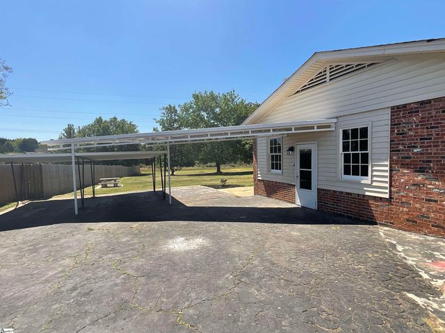 1011 Sheila Avenue, Greer, SC 29651