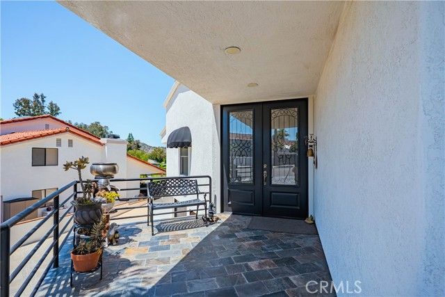 30525 Greenbrook Place, Canyon Lake, CA 92587