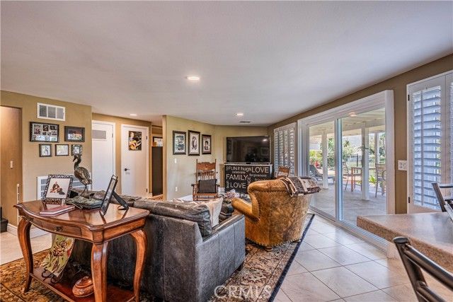 30525 Greenbrook Place, Canyon Lake, CA 92587