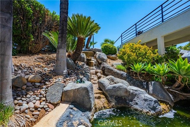 30525 Greenbrook Place, Canyon Lake, CA 92587