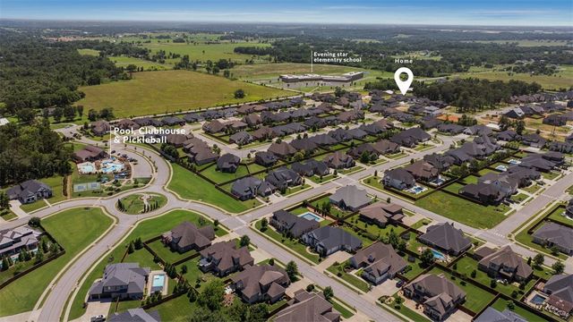 4414 S 87th Place, Bentonville, AR 72713