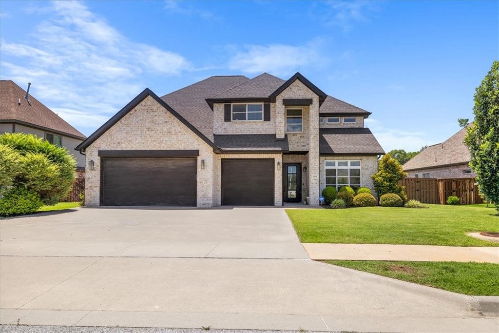 4414 S 87th Place, Bentonville, AR 72713