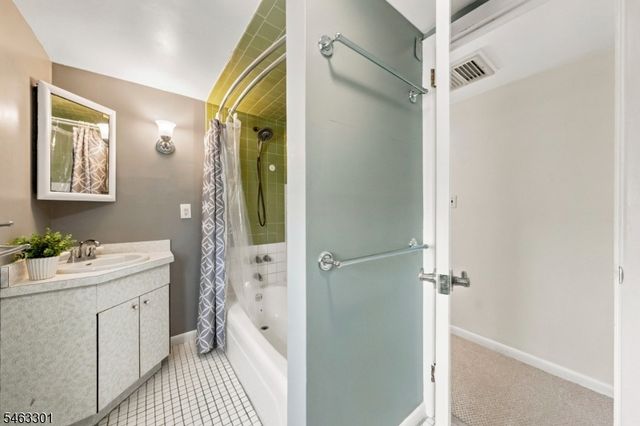 171 Olive Ave, Pompton Lakes Boro, NJ 07442