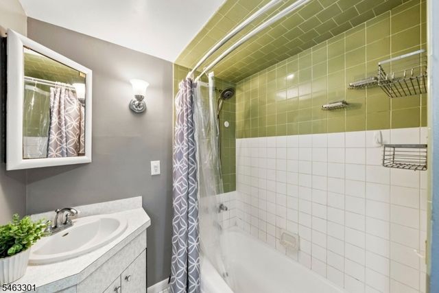 171 Olive Ave, Pompton Lakes Boro, NJ 07442